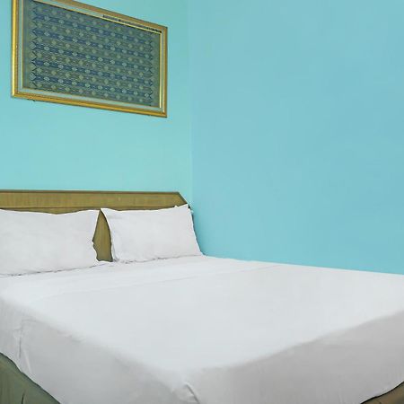 Super Oyo Collection O 92690 Hotel Limas Palembang Exterior foto