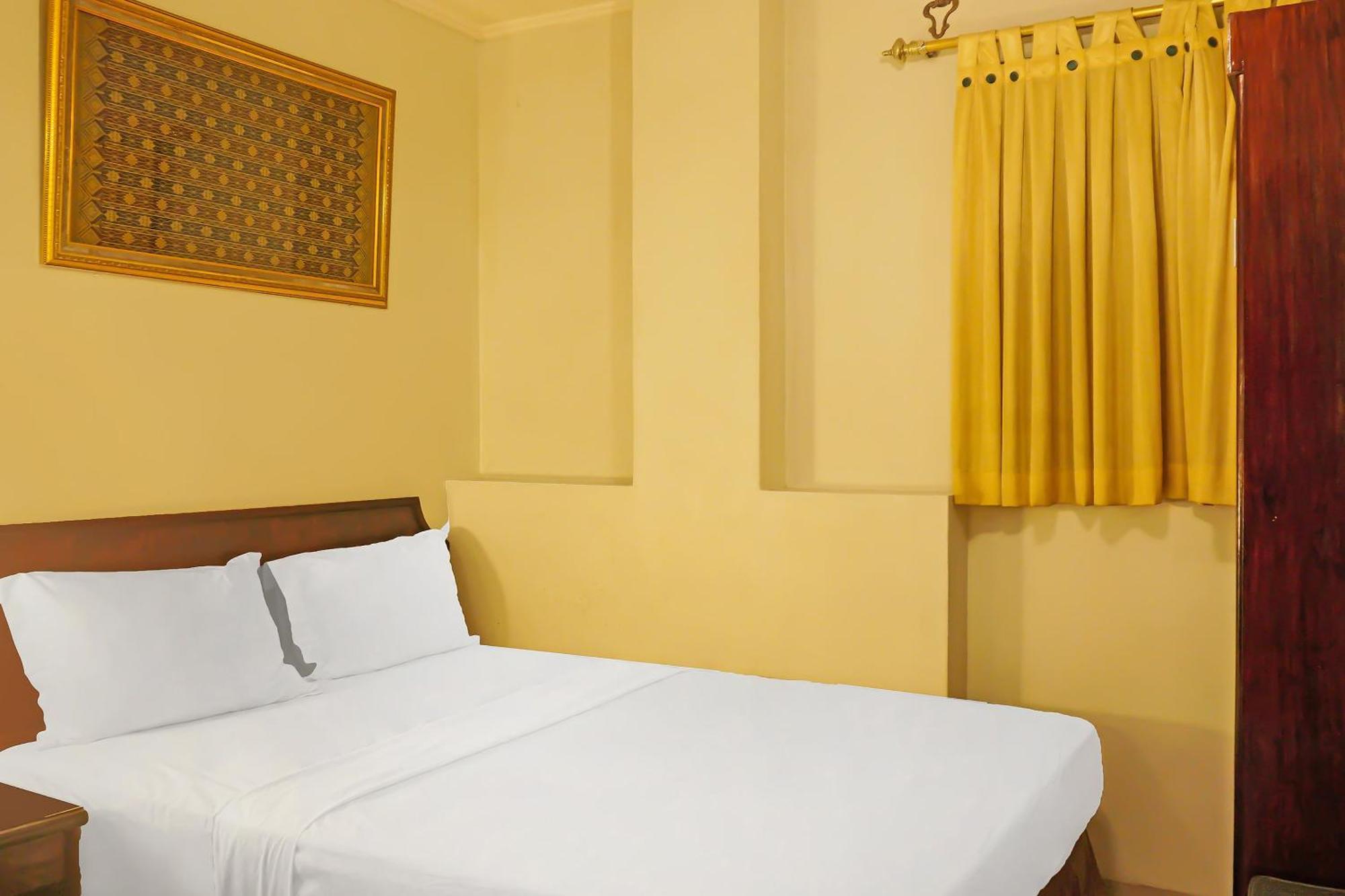 Super Oyo Collection O 92690 Hotel Limas Palembang Exterior foto