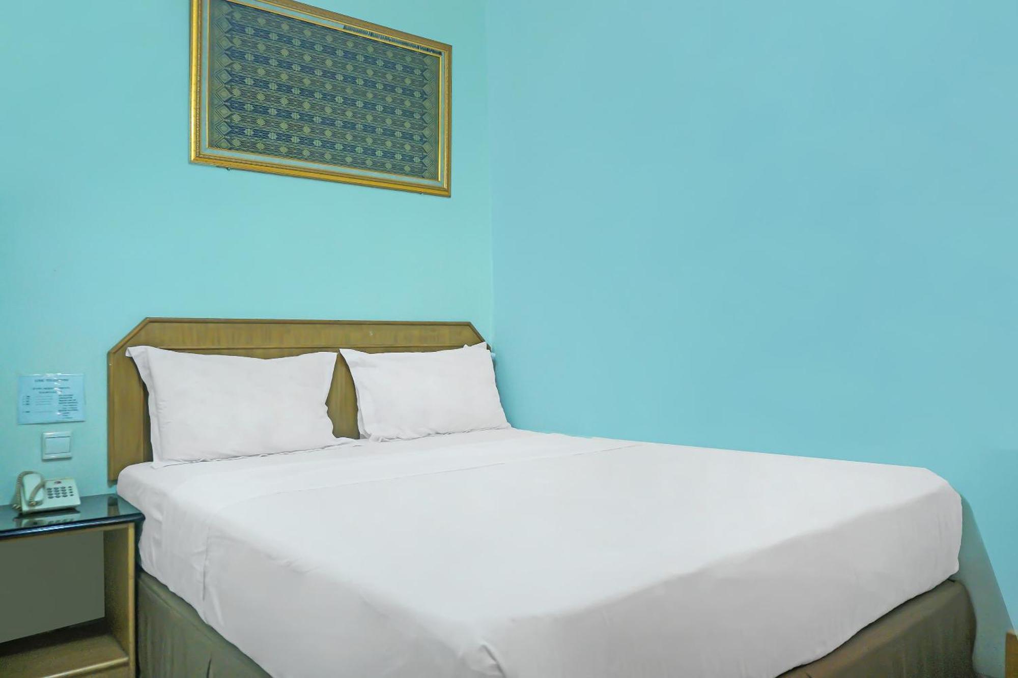 Super Oyo Collection O 92690 Hotel Limas Palembang Exterior foto