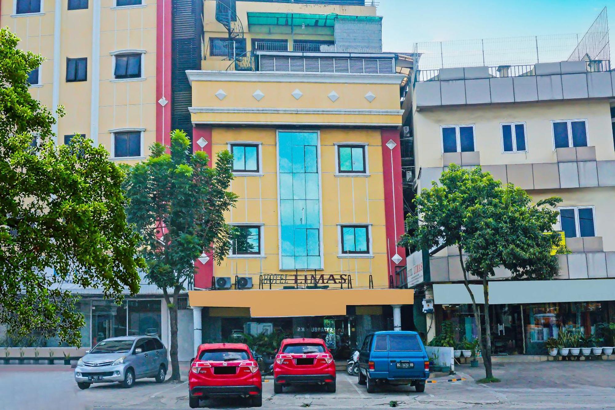 Super Oyo Collection O 92690 Hotel Limas Palembang Exterior foto